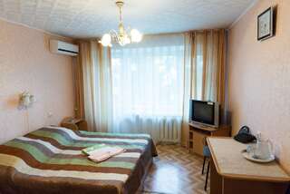 Отель Tourist Hotel Усть-Каменогорск Двухместный номер Делюкс с 1 кроватью и балконом-3